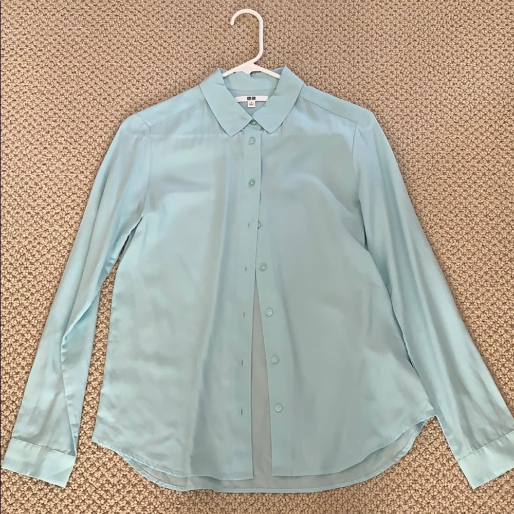 UNIQLO button shirt